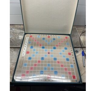 Vintage Scrabble Deluxe Edition Selchow & Righter Rotating Turntable Board Game
